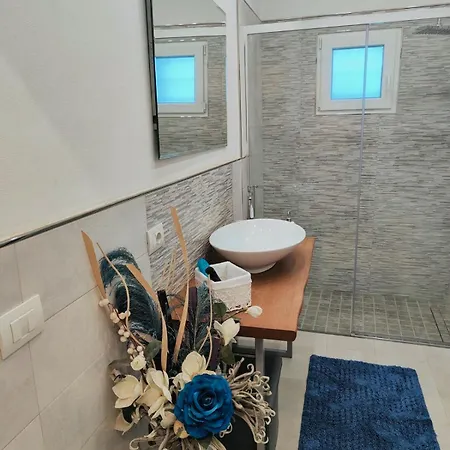 Garfi House شقة